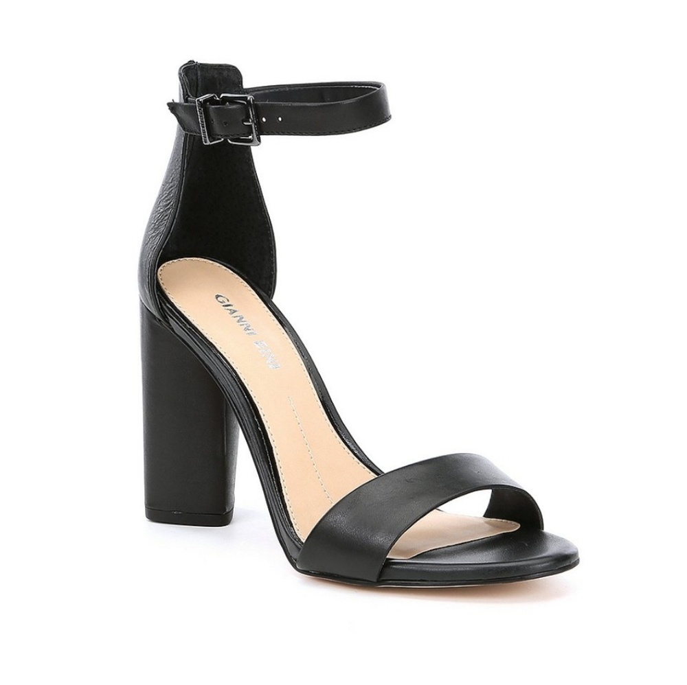 Gianni Bini black block heeled sandal